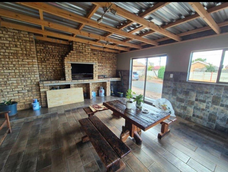 To Let 3 Bedroom Property for Rent in Minerva Gardens Northern Cape